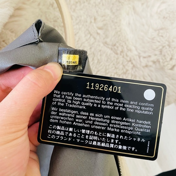 Pre loved Authentic Chanel tote - Picture 8 of 16